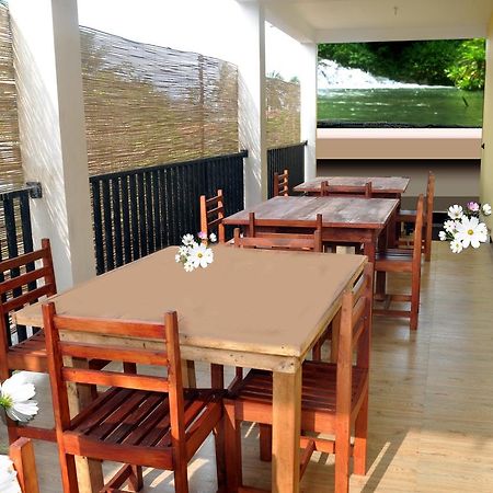 Hotel Pearl Gate Chilaw Exterior foto